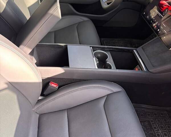 Черный Тесла Модель 3, объемом двигателя 0 л и пробегом 5 тыс. км за 32300 $, фото 18 на Automoto.ua