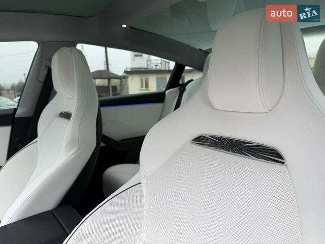 Чорний Тесла Модель 3, об'ємом двигуна 0 л та пробігом 7 тис. км за 45900 $, фото 46 на Automoto.ua