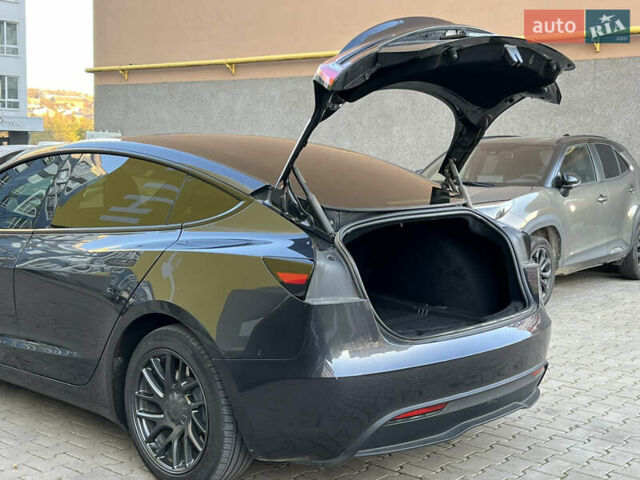 Чорний Тесла Модель 3, об'ємом двигуна 0 л та пробігом 8 тис. км за 29999 $, фото 12 на Automoto.ua