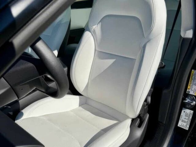 Чорний Тесла Модель 3, об'ємом двигуна 0 л та пробігом 6 тис. км за 15200 $, фото 13 на Automoto.ua