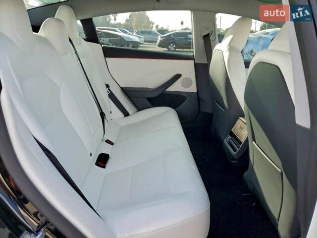 Чорний Тесла Модель 3, об'ємом двигуна 0 л та пробігом 14 тис. км за 13100 $, фото 9 на Automoto.ua