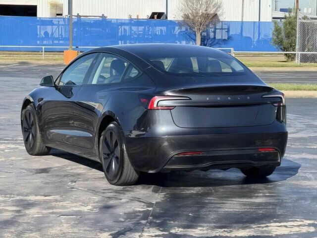 Черный Тесла Модель 3, объемом двигателя 0 л и пробегом 1 тыс. км за 15500 $, фото 3 на Automoto.ua