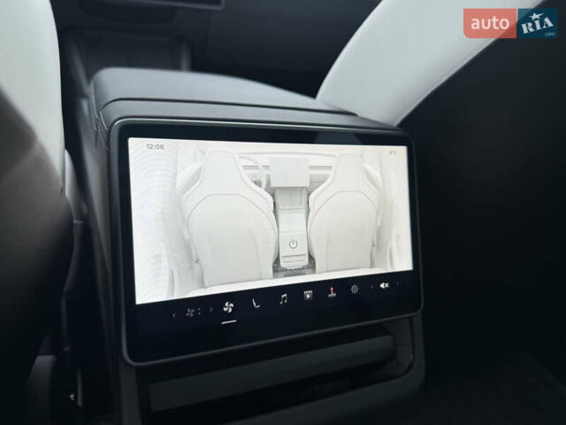 Чорний Тесла Модель 3, об'ємом двигуна 0 л та пробігом 7 тис. км за 45900 $, фото 42 на Automoto.ua