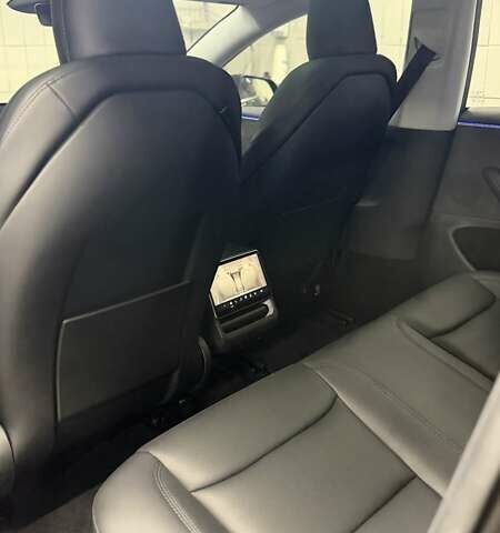 Чорний Тесла Модель 3, об'ємом двигуна 0 л та пробігом 11 тис. км за 35500 $, фото 20 на Automoto.ua