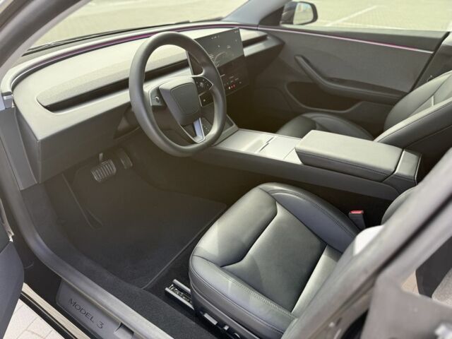 Черный Тесла Модель 3, объемом двигателя 0 л и пробегом 30 тыс. км за 26500 $, фото 13 на Automoto.ua
