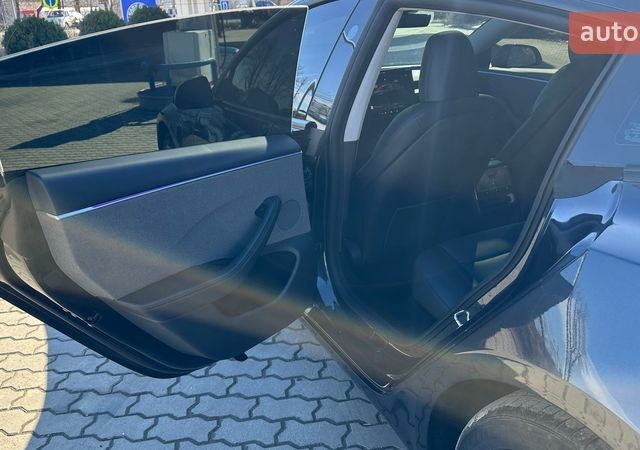 Чорний Тесла Модель 3, об'ємом двигуна 0 л та пробігом 8 тис. км за 27200 $, фото 21 на Automoto.ua