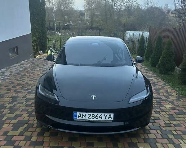 Черный Тесла Модель 3, объемом двигателя 0 л и пробегом 5 тыс. км за 32300 $, фото 5 на Automoto.ua