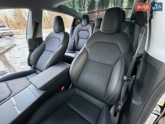 Черный Тесла Модель 3, объемом двигателя 0 л и пробегом 4 тыс. км за 26400 $, фото 72 на Automoto.ua