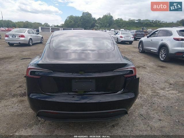 Чорний Тесла Модель 3, об'ємом двигуна 0 л та пробігом 1 тис. км за 9900 $, фото 12 на Automoto.ua
