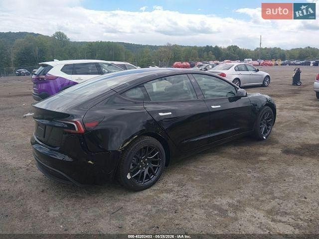 Чорний Тесла Модель 3, об'ємом двигуна 0 л та пробігом 1 тис. км за 9900 $, фото 3 на Automoto.ua