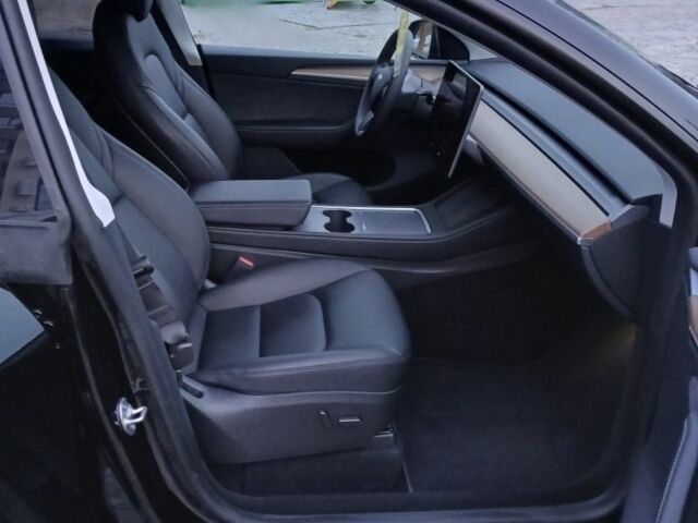 Черный Тесла Модель 3, объемом двигателя 0 л и пробегом 60 тыс. км за 25900 $, фото 11 на Automoto.ua