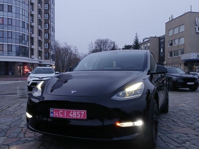 Черный Тесла Модель 3, объемом двигателя 0 л и пробегом 60 тыс. км за 25900 $, фото 1 на Automoto.ua