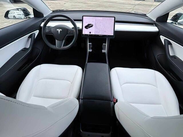 Чорний Тесла Модель 3, об'ємом двигуна 0 л та пробігом 42 тис. км за 9300 $, фото 7 на Automoto.ua