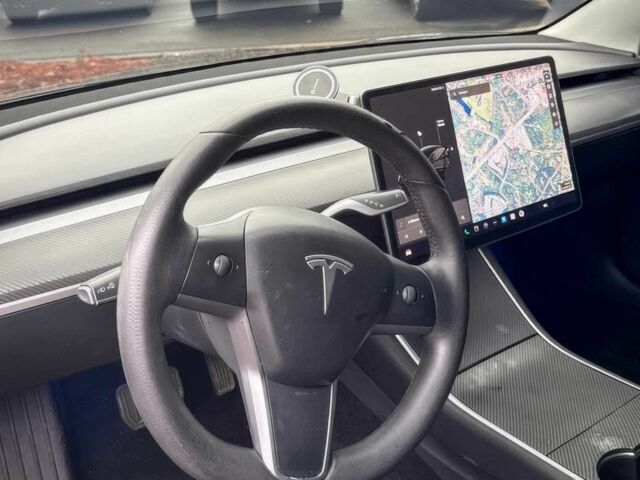 Черный Тесла Модель 3, объемом двигателя 0 л и пробегом 45 тыс. км за 9000 $, фото 9 на Automoto.ua