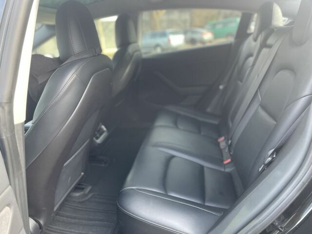 Тесла Модель 3 2019 у Тернополі на Automoto.ua Чорний Тесла Модель 3, об'ємом двигуна 0 л та пробігом 93 тис. км за 16000 $, фото 6 на Automoto.ua