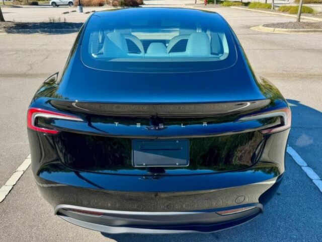 Чорний Тесла Модель 3, об'ємом двигуна 0 л та пробігом 5 тис. км за 24500 $, фото 5 на Automoto.ua