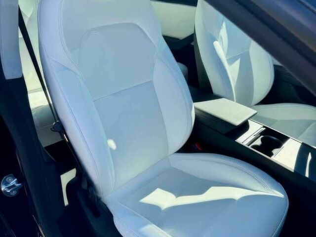 Чорний Тесла Модель 3, об'ємом двигуна 0 л та пробігом 5 тис. км за 24500 $, фото 12 на Automoto.ua