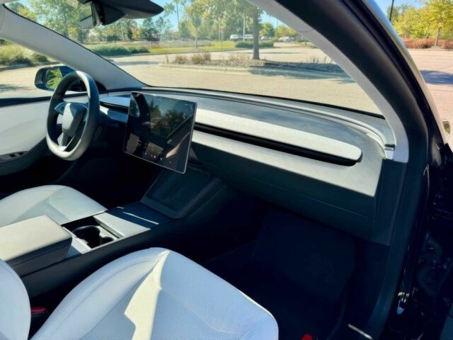 Чорний Тесла Модель 3, об'ємом двигуна 0 л та пробігом 5 тис. км за 24500 $, фото 8 на Automoto.ua