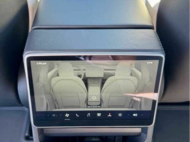 Чорний Тесла Модель 3, об'ємом двигуна 0 л та пробігом 5 тис. км за 24500 $, фото 13 на Automoto.ua