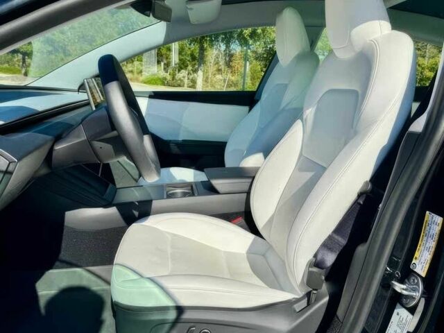 Тесла Модель 3 2025 в Чернигове на Automoto.ua Черный Тесла Модель 3, объемом двигателя 0 л и пробегом 1 тыс. км за 22000 $, фото 8 на Automoto.ua