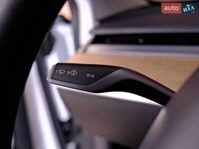 Коричневый Тесла Модель 3, объемом двигателя 0 л и пробегом 95 тыс. км за 17900 $, фото 18 на Automoto.ua