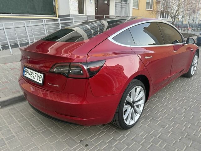 Червоний Тесла Модель 3, об'ємом двигуна 0 л та пробігом 93 тис. км за 27000 $, фото 4 на Automoto.ua