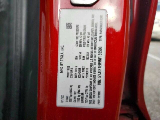 Красный Тесла Модель 3, объемом двигателя 0 л и пробегом 44 тыс. км за 4200 $, фото 11 на Automoto.ua