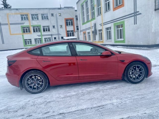 Красный Тесла Модель 3, объемом двигателя 0 л и пробегом 55 тыс. км за 21000 $, фото 2 на Automoto.ua