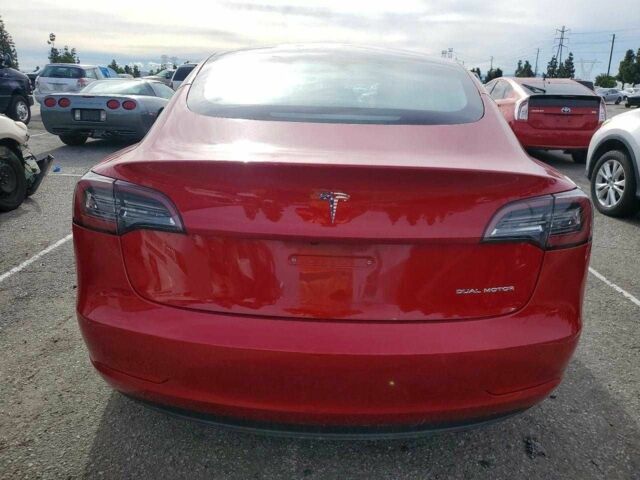 Красный Тесла Модель 3, объемом двигателя 0 л и пробегом 44 тыс. км за 4200 $, фото 5 на Automoto.ua