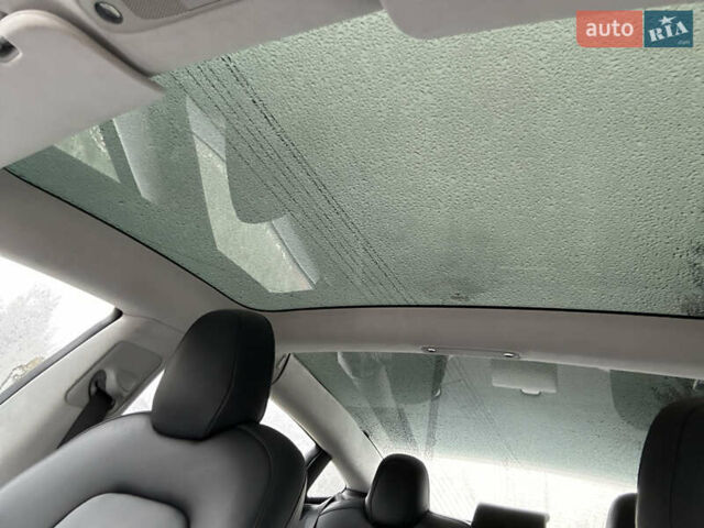 Червоний Тесла Модель 3, об'ємом двигуна 0 л та пробігом 92 тис. км за 15200 $, фото 13 на Automoto.ua