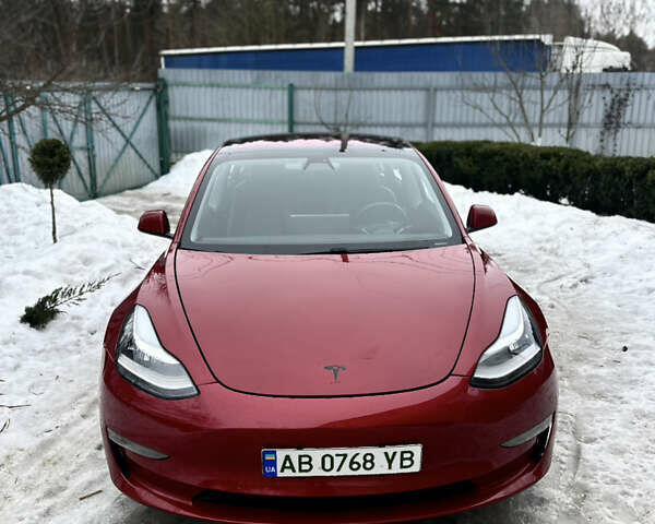 Красный Тесла Модель 3, объемом двигателя 0 л и пробегом 94 тыс. км за 15600 $, фото 5 на Automoto.ua