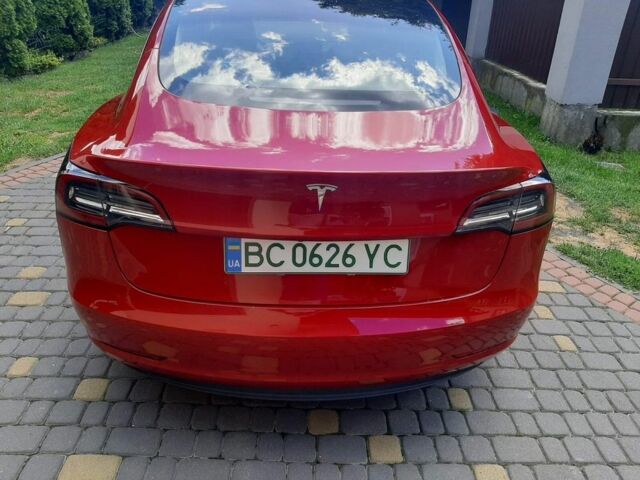 Красный Тесла Модель 3, объемом двигателя 0 л и пробегом 133 тыс. км за 16000 $, фото 2 на Automoto.ua