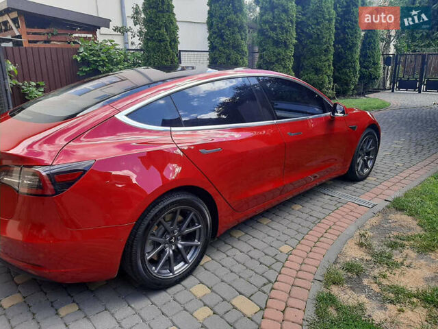 Красный Тесла Модель 3, объемом двигателя 0 л и пробегом 133 тыс. км за 15000 $, фото 2 на Automoto.ua