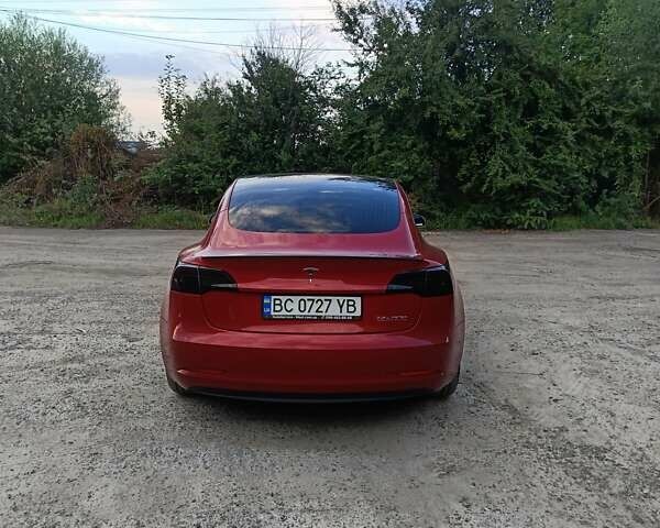 Красный Тесла Модель 3, объемом двигателя 0 л и пробегом 135 тыс. км за 20100 $, фото 10 на Automoto.ua