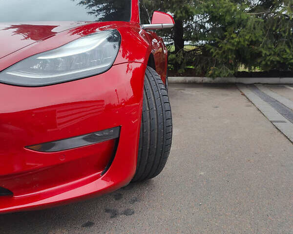 Червоний Тесла Модель 3, об'ємом двигуна 0 л та пробігом 123 тис. км за 16700 $, фото 24 на Automoto.ua