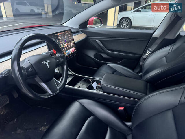 Красный Тесла Модель 3, объемом двигателя 0 л и пробегом 178 тыс. км за 16499 $, фото 8 на Automoto.ua