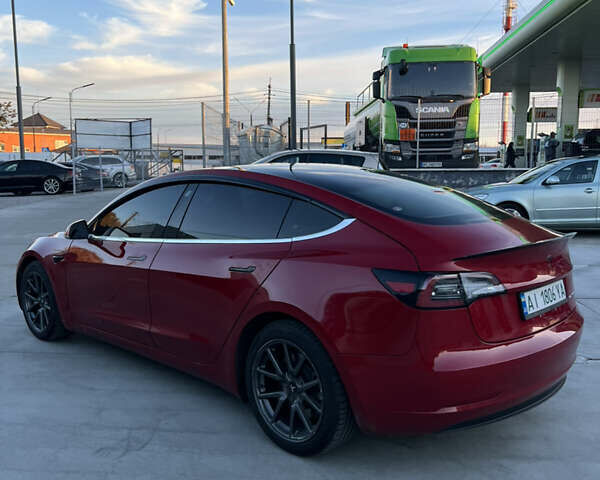 Червоний Тесла Модель 3, об'ємом двигуна 0 л та пробігом 130 тис. км за 18600 $, фото 6 на Automoto.ua