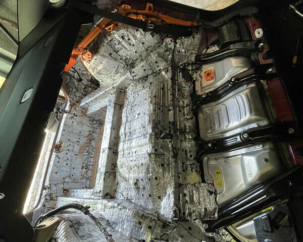 Червоний Тесла Модель 3, об'ємом двигуна 0 л та пробігом 90 тис. км за 16499 $, фото 51 на Automoto.ua