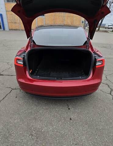 Красный Тесла Модель 3, объемом двигателя 0 л и пробегом 148 тыс. км за 17200 $, фото 12 на Automoto.ua