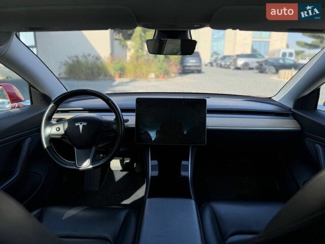 Красный Тесла Модель 3, объемом двигателя 0 л и пробегом 160 тыс. км за 15500 $, фото 17 на Automoto.ua