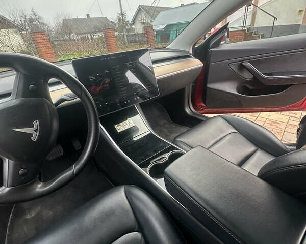 Красный Тесла Модель 3, объемом двигателя 0 л и пробегом 113 тыс. км за 14990 $, фото 11 на Automoto.ua