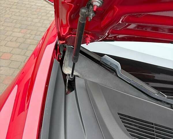 Красный Тесла Модель 3, объемом двигателя 0 л и пробегом 112 тыс. км за 16500 $, фото 79 на Automoto.ua