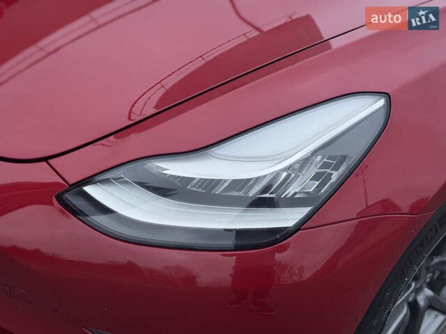 Красный Тесла Модель 3, объемом двигателя 0 л и пробегом 178 тыс. км за 16499 $, фото 2 на Automoto.ua