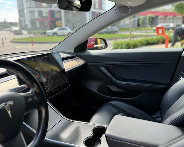 Красный Тесла Модель 3, объемом двигателя 0 л и пробегом 108 тыс. км за 15600 $, фото 18 на Automoto.ua