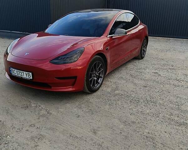 Красный Тесла Модель 3, объемом двигателя 0 л и пробегом 135 тыс. км за 20100 $, фото 18 на Automoto.ua