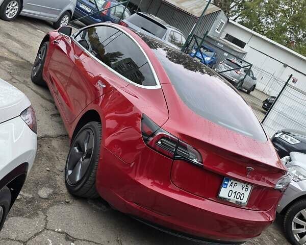 Красный Тесла Модель 3, объемом двигателя 0 л и пробегом 69 тыс. км за 18300 $, фото 3 на Automoto.ua
