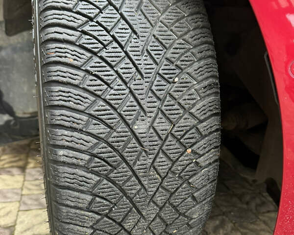 Красный Тесла Модель 3, объемом двигателя 0 л и пробегом 129 тыс. км за 20999 $, фото 32 на Automoto.ua