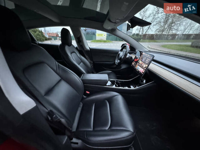 Красный Тесла Модель 3, объемом двигателя 0 л и пробегом 178 тыс. км за 16499 $, фото 12 на Automoto.ua