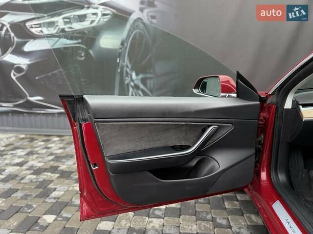 Червоний Тесла Модель 3, об'ємом двигуна 0 л та пробігом 164 тис. км за 14300 $, фото 17 на Automoto.ua