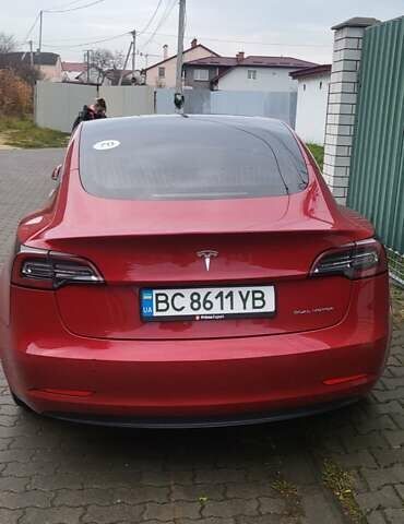 Красный Тесла Модель 3, объемом двигателя 0 л и пробегом 154 тыс. км за 18300 $, фото 2 на Automoto.ua